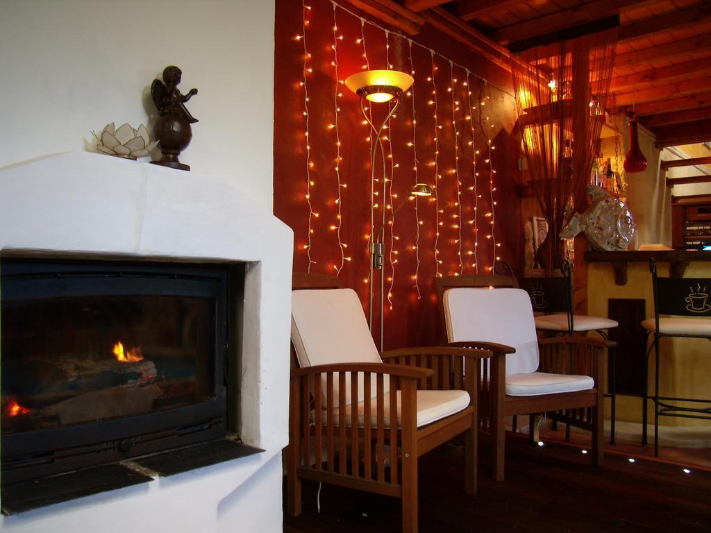 Bastide Des Princes B&B Caderousse ภายนอก รูปภาพ