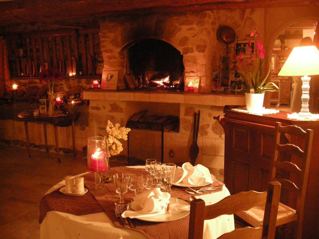Bastide Des Princes B&B Caderousse ภายนอก รูปภาพ