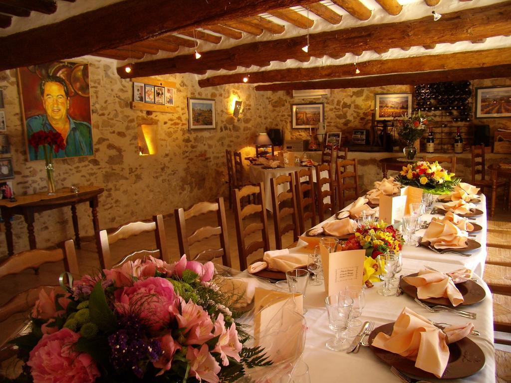 Bastide Des Princes B&B Caderousse ภายนอก รูปภาพ