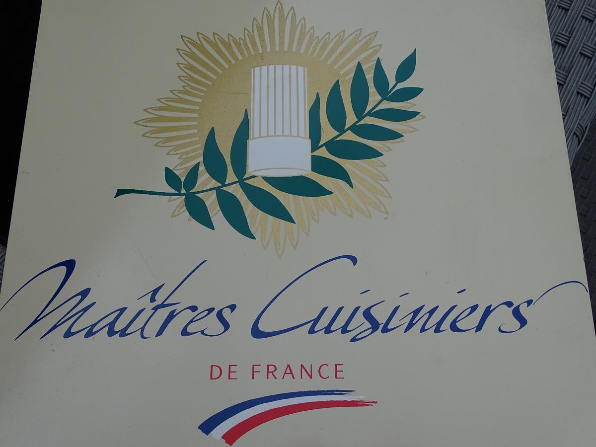 Bastide Des Princes B&B Caderousse ภายนอก รูปภาพ
